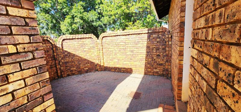 2 Bedroom Property for Sale in Chantelle Gauteng