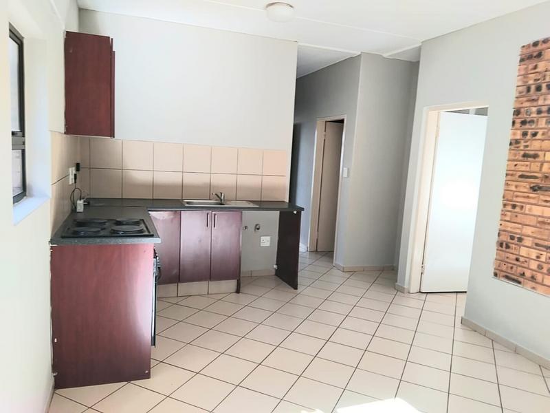 To Let 2 Bedroom Property for Rent in Groblerpark Gauteng