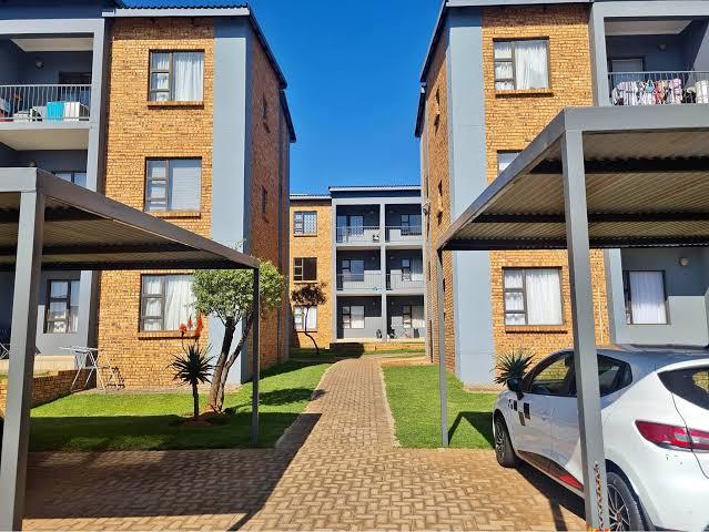 To Let 2 Bedroom Property for Rent in Groblerpark Gauteng