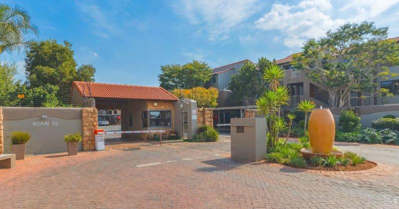 To Let 3 Bedroom Property for Rent in Lakefield Gauteng