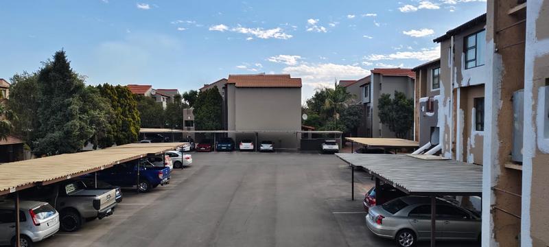 To Let 3 Bedroom Property for Rent in Lakefield Gauteng