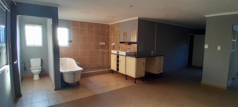 To Let 5 Bedroom Property for Rent in Rynfield Gauteng