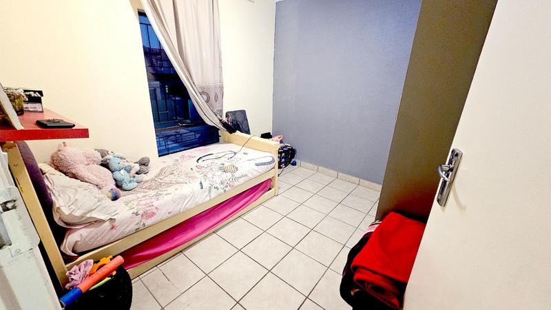 To Let 5 Bedroom Property for Rent in Leopard