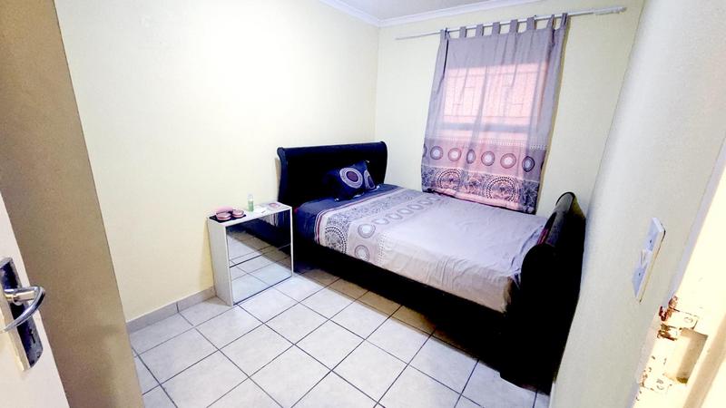 To Let 5 Bedroom Property for Rent in Leopard