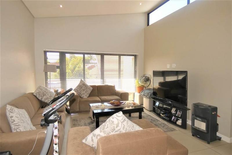 2 Bedroom Property for Sale in Farrarmere Gauteng