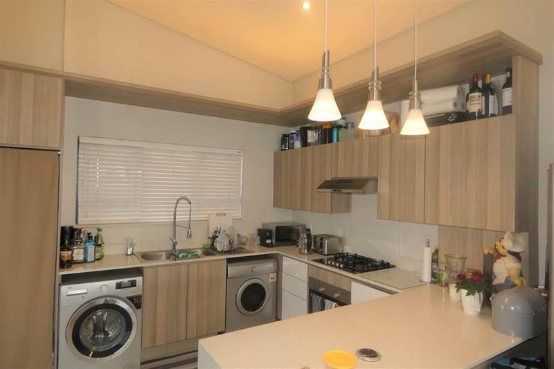 2 Bedroom Property for Sale in Farrarmere Gauteng