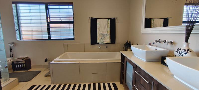 3 Bedroom Property for Sale in Rynfield Gauteng