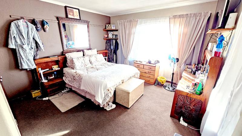 2 Bedroom Property for Sale in Albemarle Ext 1 Gauteng