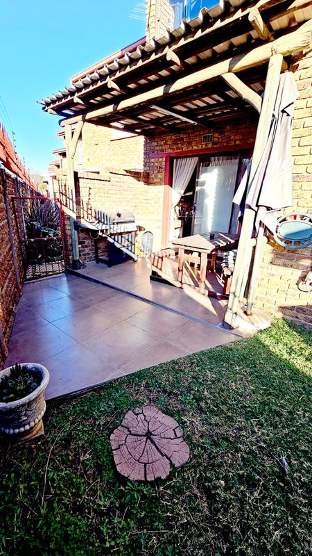 2 Bedroom Property for Sale in Albemarle Ext 1 Gauteng