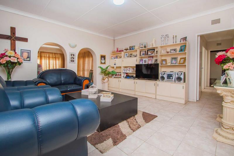 3 Bedroom Property for Sale in Witpoortjie Gauteng