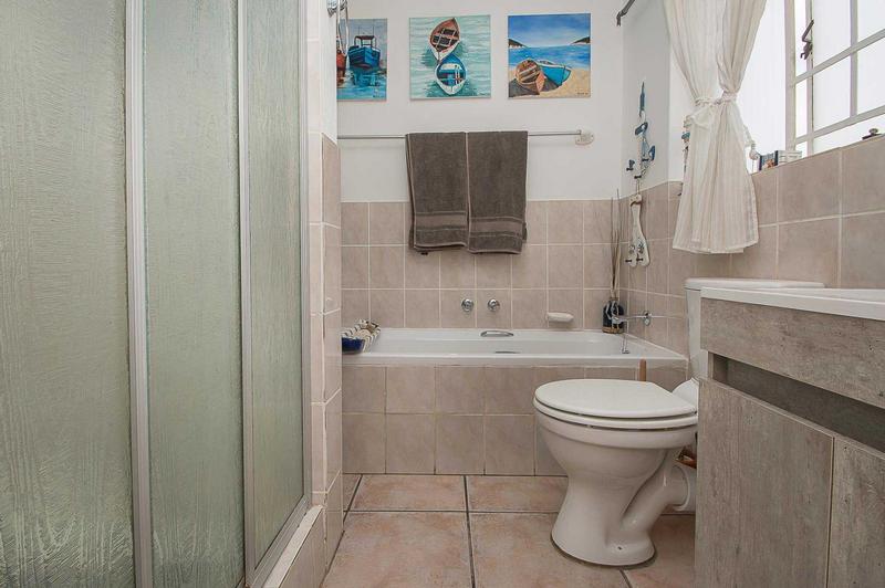 3 Bedroom Property for Sale in Amorosa Gauteng