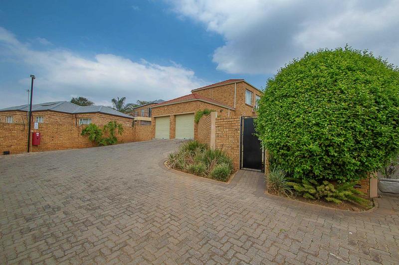 3 Bedroom Property for Sale in Amorosa Gauteng