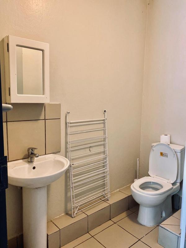 1 Bedroom Property for Sale in Willowbrook Gauteng