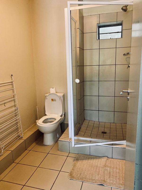 1 Bedroom Property for Sale in Willowbrook Gauteng