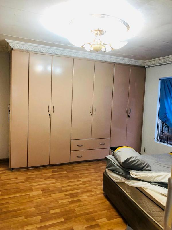 To Let 3 Bedroom Property for Rent in Dhlamini Gauteng