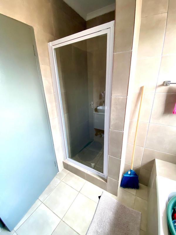 To Let 2 Bedroom Property for Rent in Groblerpark Gauteng