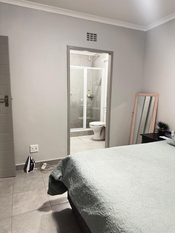 To Let 3 Bedroom Property for Rent in Protea Glen Gauteng