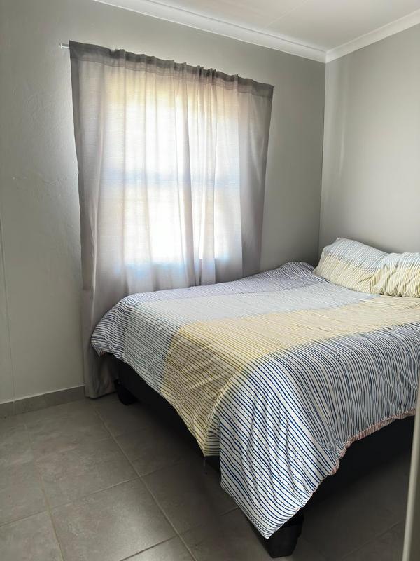 To Let 3 Bedroom Property for Rent in Protea Glen Gauteng