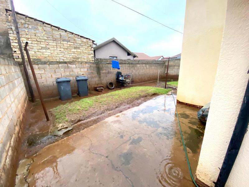 3 Bedroom Property for Sale in Protea Glen Gauteng
