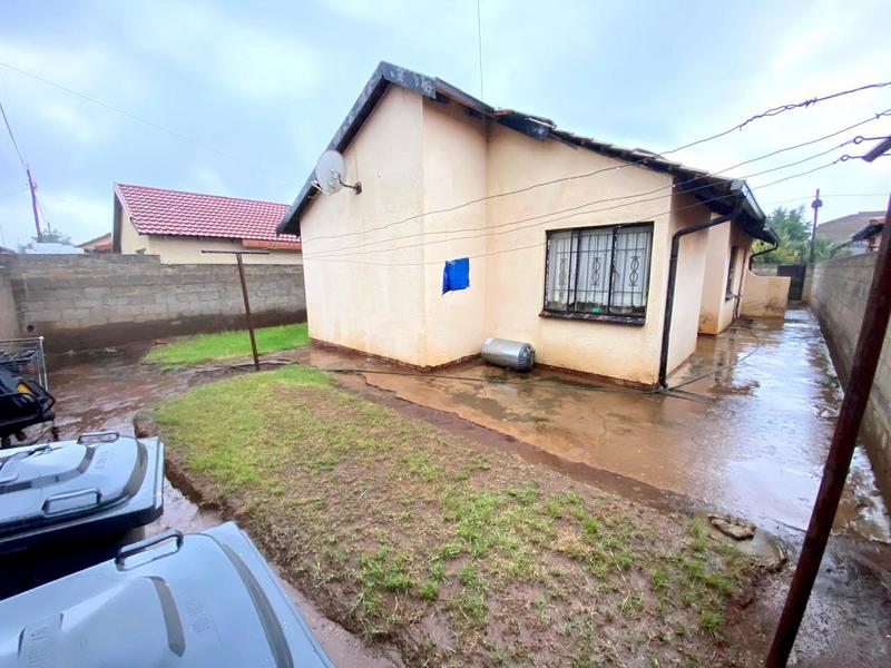 3 Bedroom Property for Sale in Protea Glen Gauteng