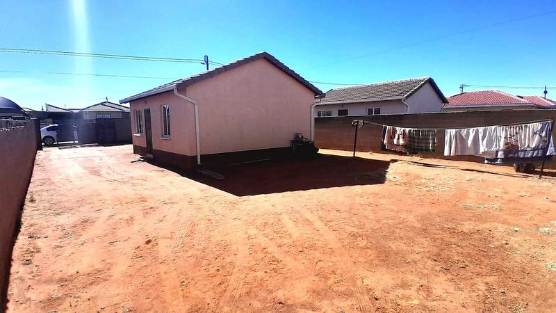 To Let 2 Bedroom Property for Rent in Protea Glen Gauteng