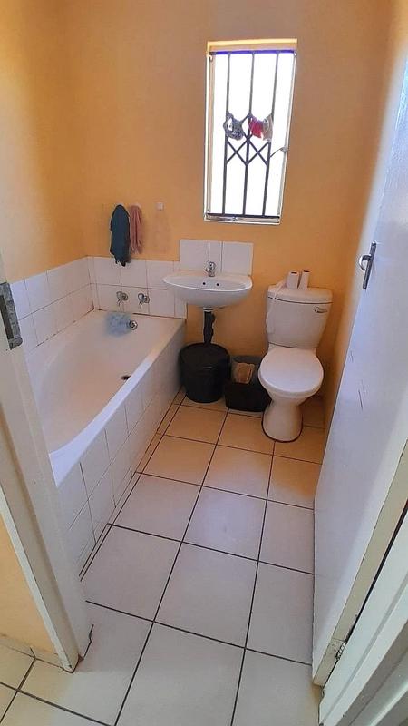 To Let 2 Bedroom Property for Rent in Protea Glen Gauteng