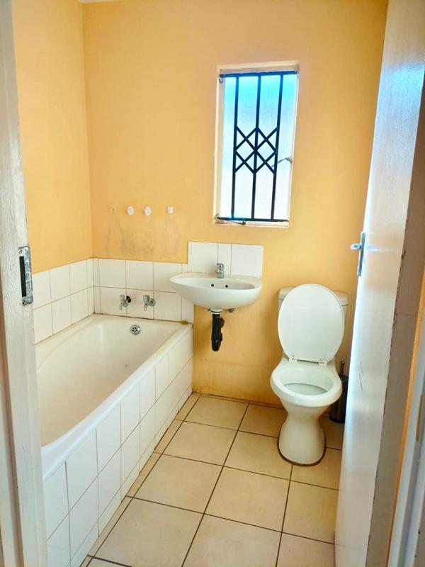 To Let 2 Bedroom Property for Rent in Protea Glen Gauteng