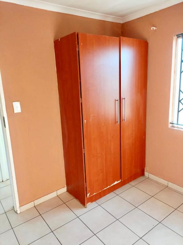 To Let 2 Bedroom Property for Rent in Protea Glen Gauteng