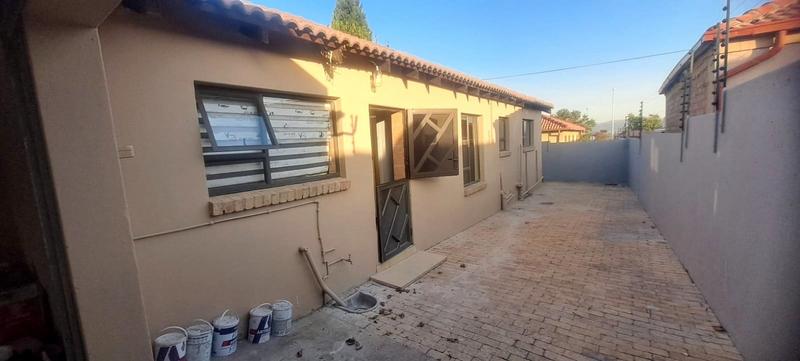 3 Bedroom Property for Sale in Alveda Park Gauteng