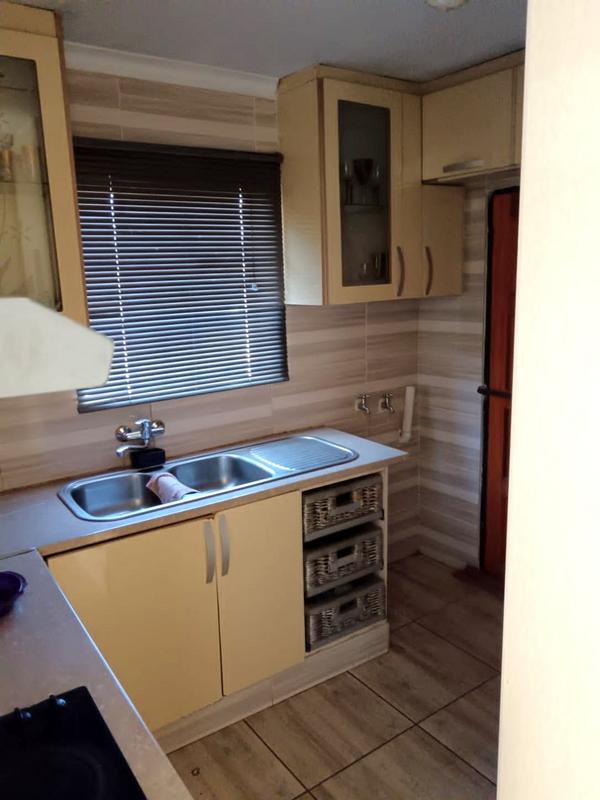 2 Bedroom Property for Sale in Bram Fischerville Gauteng