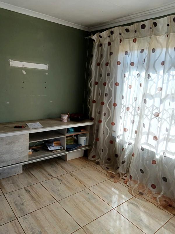 2 Bedroom Property for Sale in Bram Fischerville Gauteng