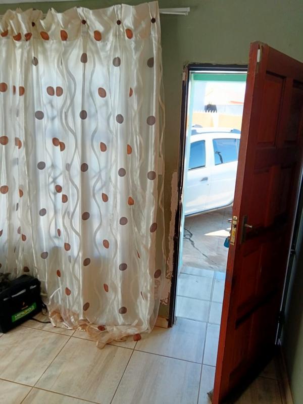 2 Bedroom Property for Sale in Bram Fischerville Gauteng
