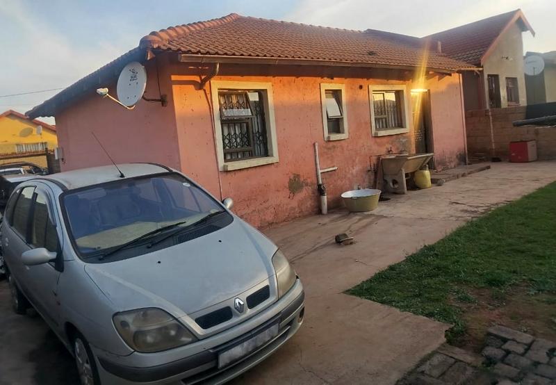 3 Bedroom Property for Sale in Dobsonville Gardens Gauteng
