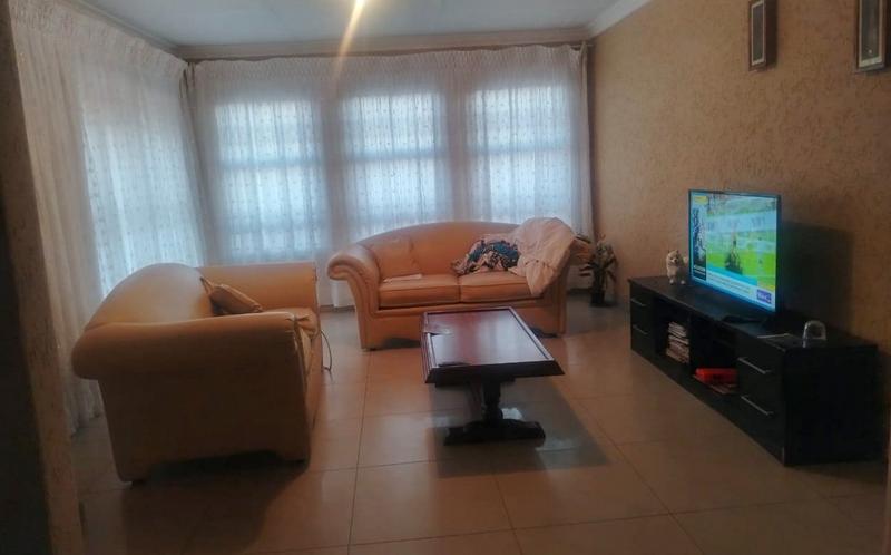 3 Bedroom Property for Sale in Dobsonville Gardens Gauteng