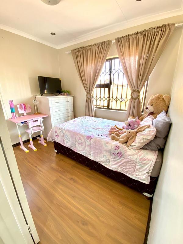 3 Bedroom Property for Sale in Ennerdale Gauteng