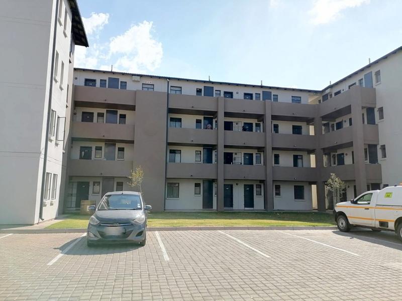 2 Bedroom Property for Sale in Fleurhof Gauteng