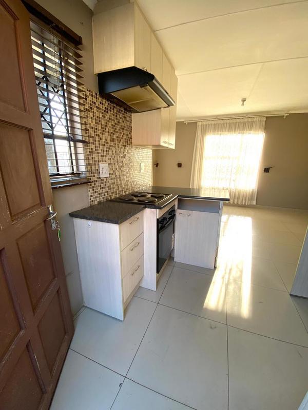 2 Bedroom Property for Sale in Fleurhof Gauteng