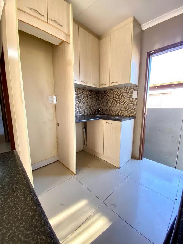 2 Bedroom Property for Sale in Fleurhof Gauteng