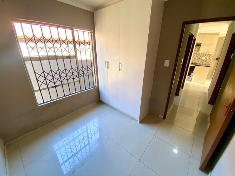 2 Bedroom Property for Sale in Fleurhof Gauteng