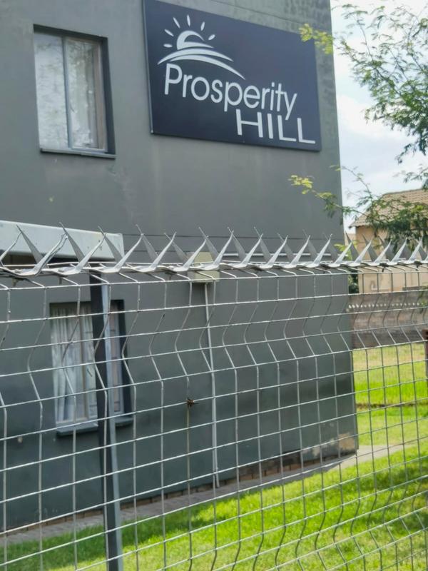 2 Bedroom Property for Sale in Fleurhof Gauteng