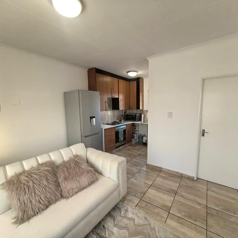 2 Bedroom Property for Sale in Fleurhof Gauteng
