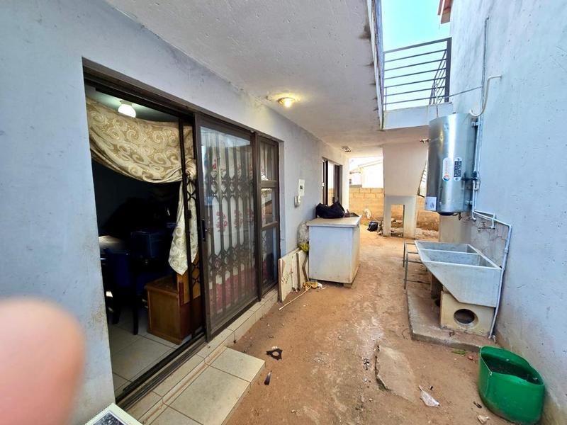 4 Bedroom Property for Sale in Glen Ridge Gauteng