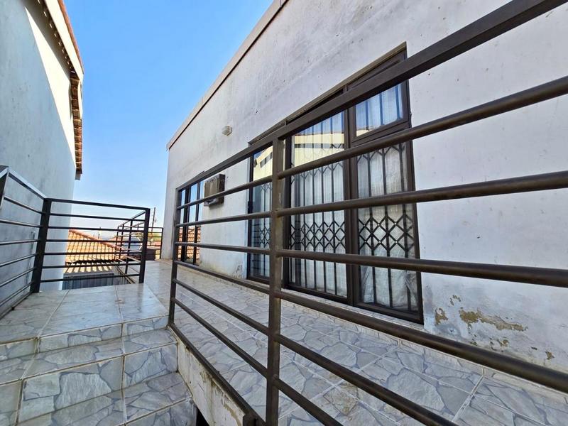 4 Bedroom Property for Sale in Glen Ridge Gauteng