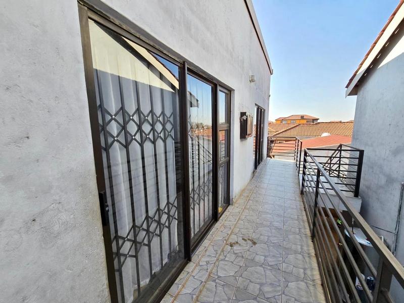 4 Bedroom Property for Sale in Glen Ridge Gauteng