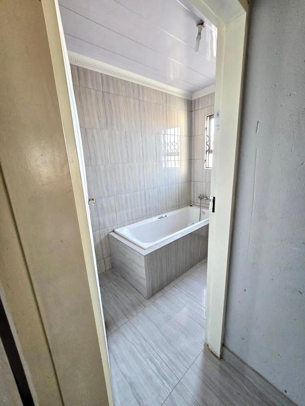 4 Bedroom Property for Sale in Glen Ridge Gauteng