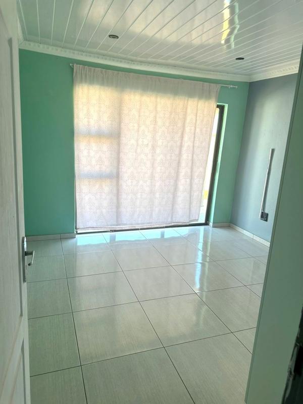 2 Bedroom Property for Sale in Glen Ridge Gauteng