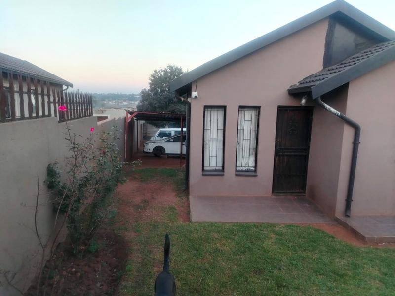2 Bedroom Property for Sale in Groblerpark Gauteng