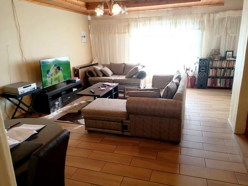3 Bedroom Property for Sale in Meadowlands Gauteng