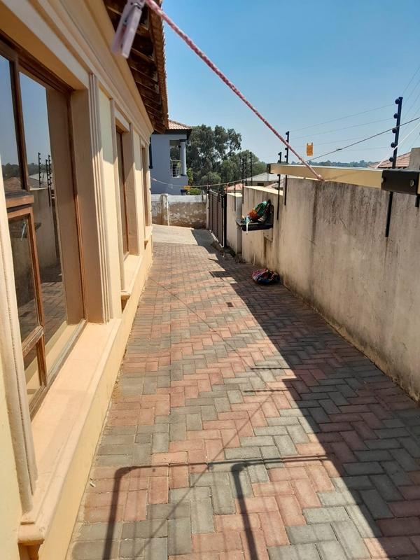 4 Bedroom Property for Sale in Munsieville Gauteng