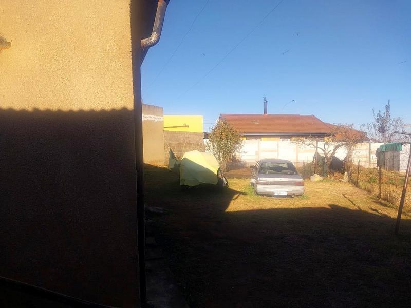 2 Bedroom Property for Sale in Naledi Gauteng